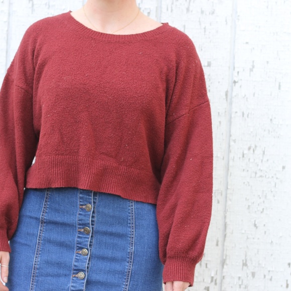 Kaisely Sweaters - Cropped maroon sweater